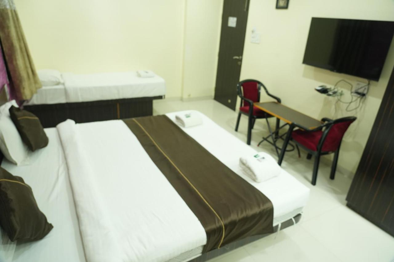 Hotel Avon International Aurangabad  Ngoại thất bức ảnh