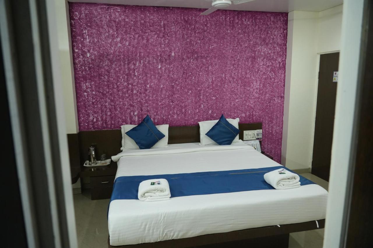 Hotel Avon International Aurangabad  Ngoại thất bức ảnh