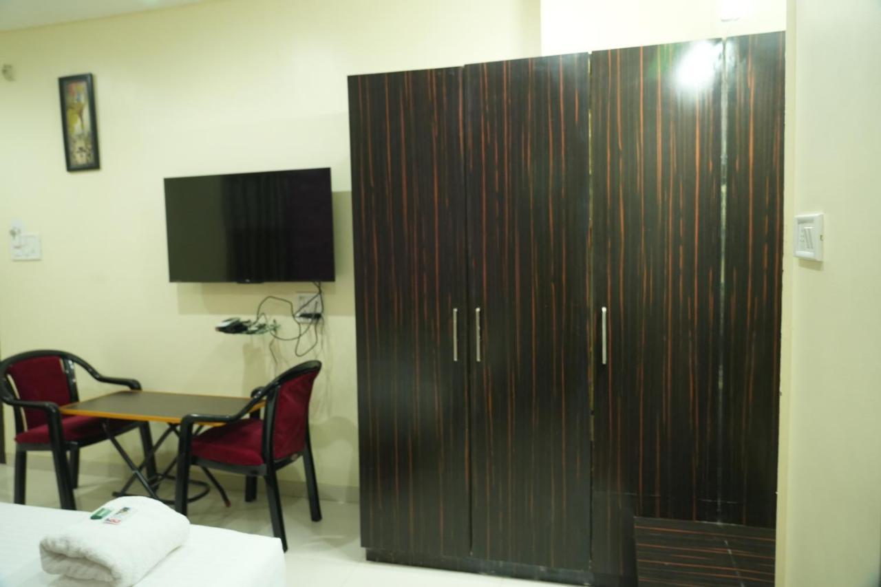Hotel Avon International Aurangabad  Ngoại thất bức ảnh