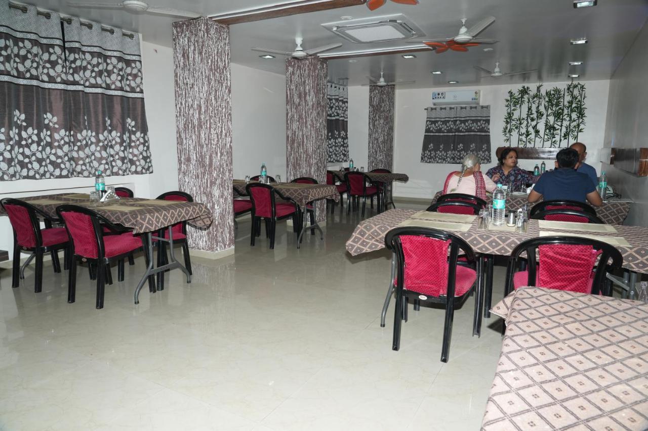 Hotel Avon International Aurangabad  Ngoại thất bức ảnh