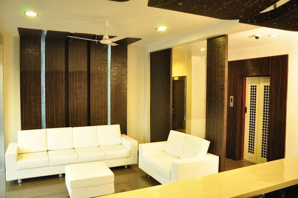 Hotel Avon International Aurangabad  Ngoại thất bức ảnh