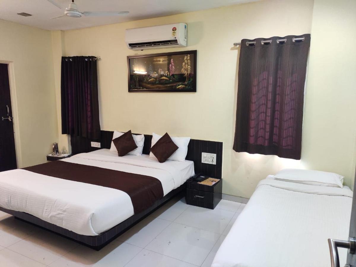 Hotel Avon International Aurangabad  Ngoại thất bức ảnh
